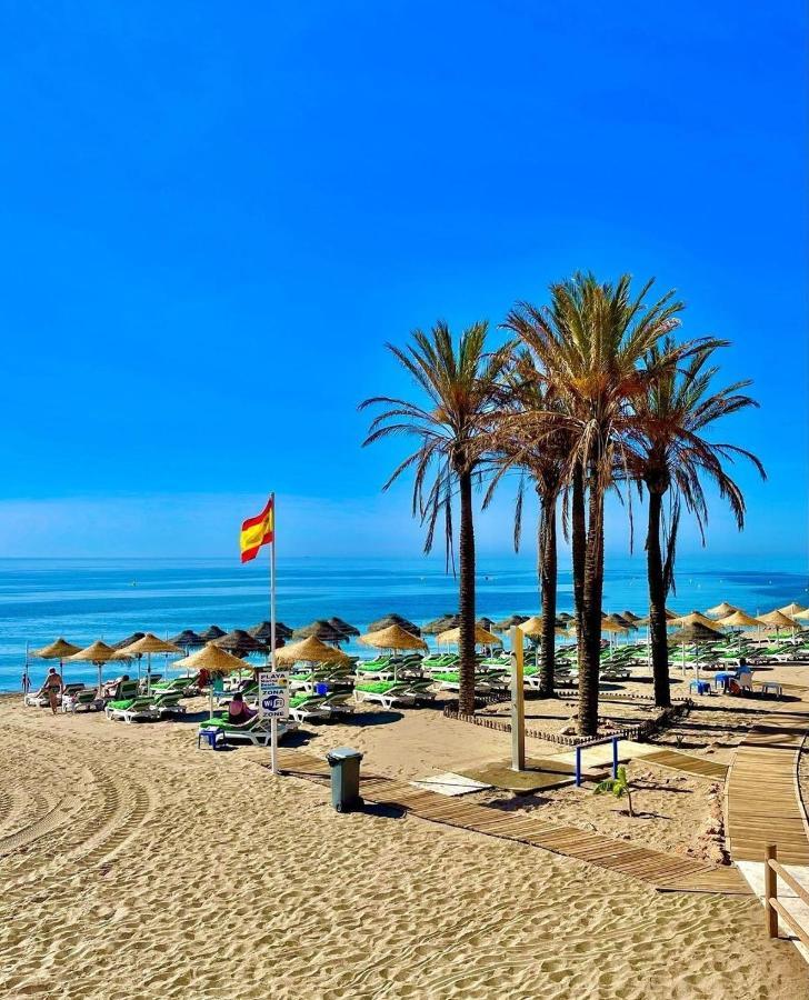 El Estudio De La Playa Benalbeach Vistas Al Mar Benalmádena Exterior foto