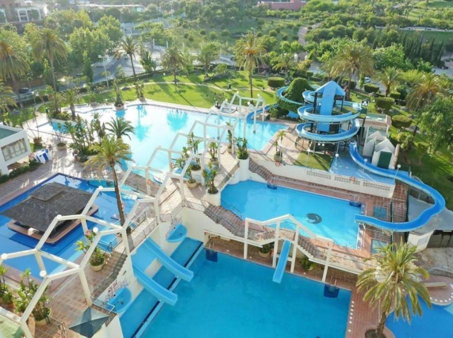 El Estudio De La Playa Benalbeach Vistas Al Mar Benalmádena Exterior foto