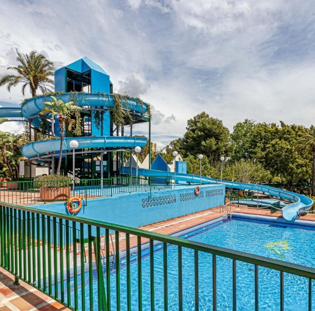 El Estudio De La Playa Benalbeach Vistas Al Mar Benalmádena Exterior foto