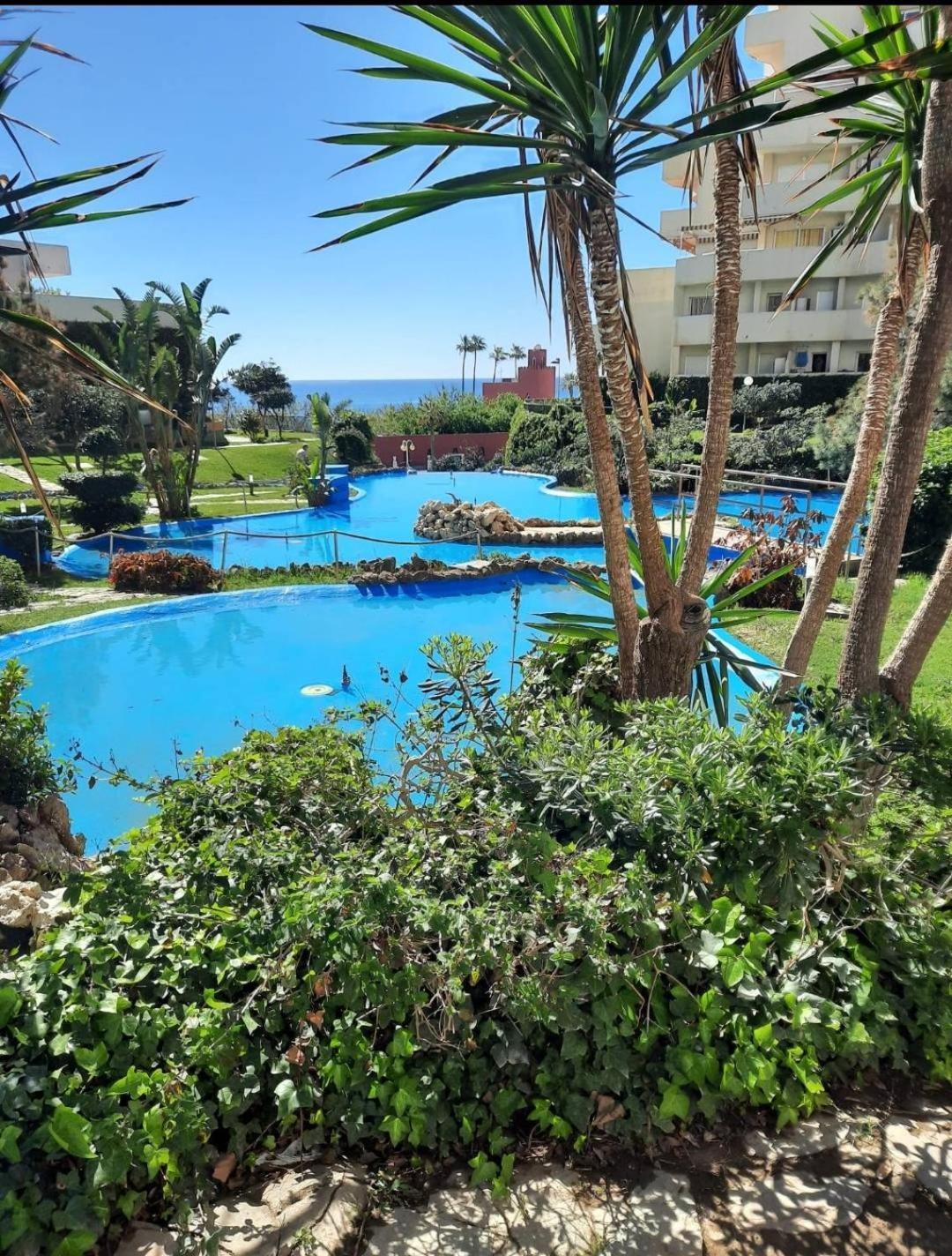 El Estudio De La Playa Benalbeach Vistas Al Mar Benalmádena Exterior foto